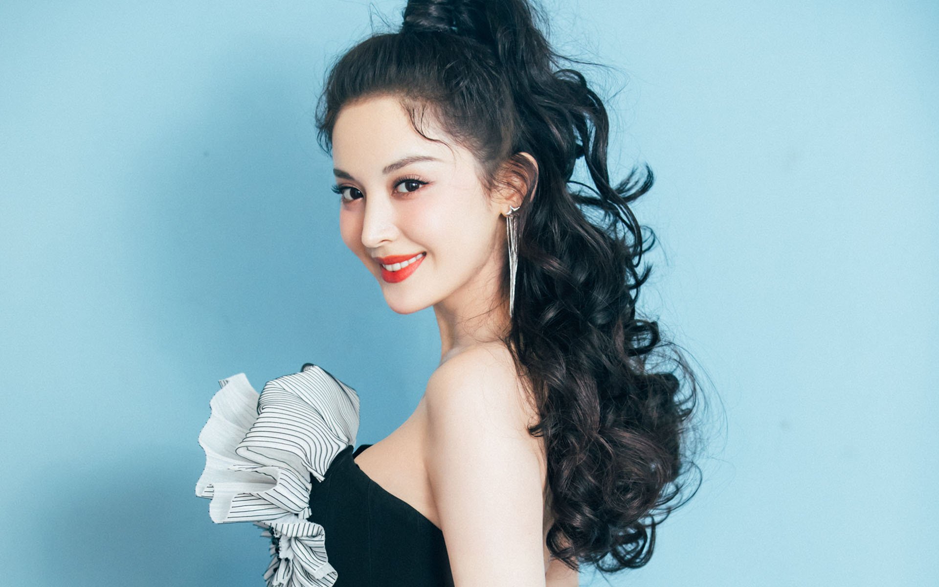 _铁人三项挑战极限:竞赛精彩瞬间集锦_,铁人三项比赛规则