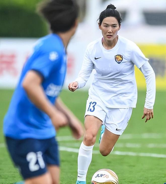 爱游戏APP:中国女足世界杯出征口号:不求最好,但求别输太惨!的简单介绍 爱游戏APP:中国女足世界杯出征口号:不求最好,但求别输太惨!的简单介绍