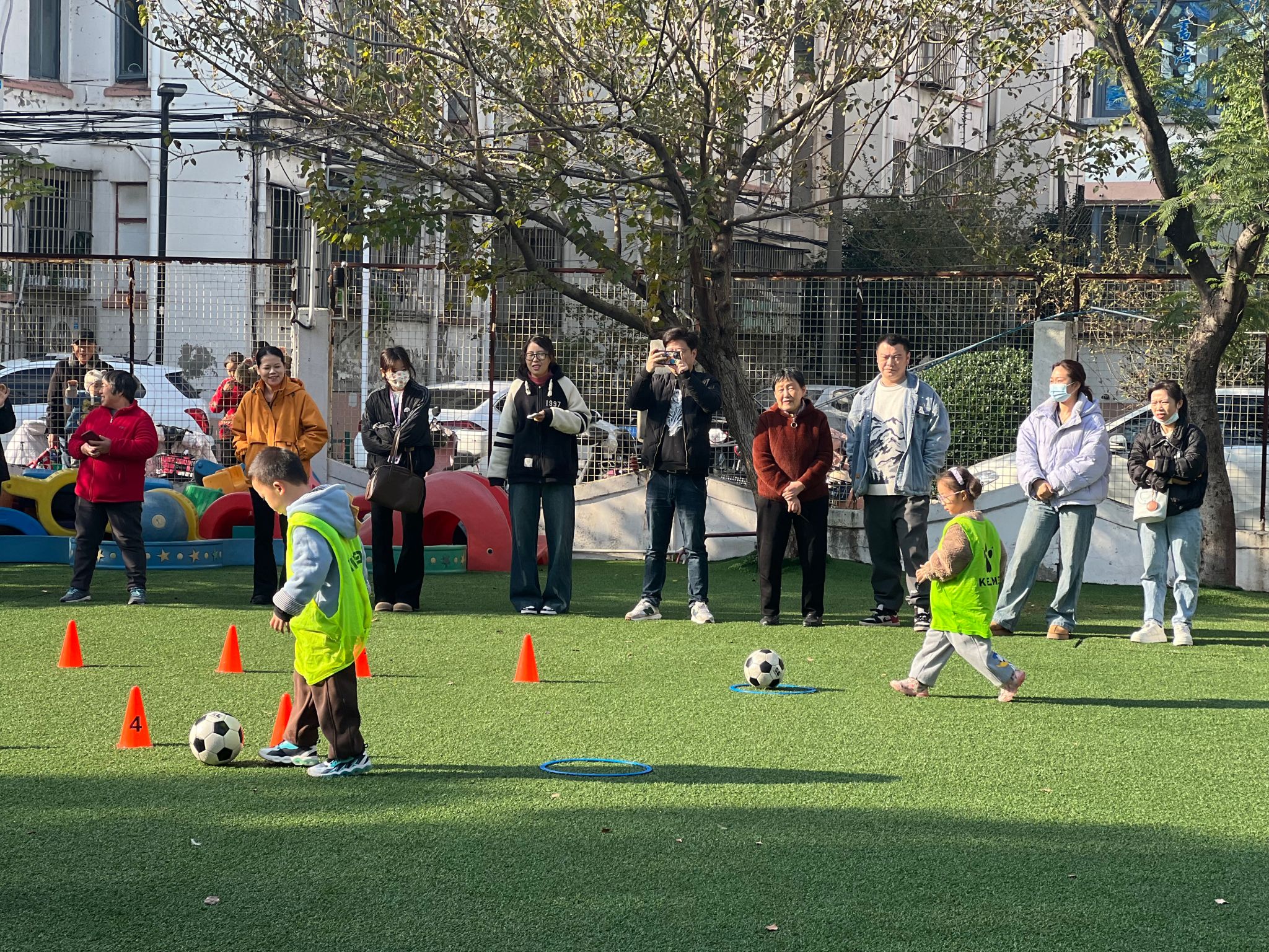 爱游戏APP:中国足球未来展望：重返世界舞台与实现足球强国梦的简单介绍